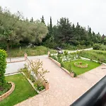Xenofontas Apartments